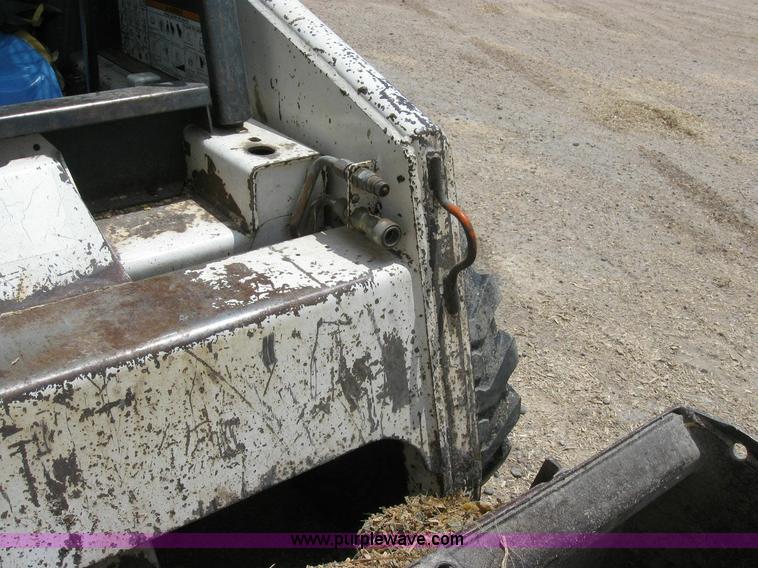image for item 4288 1990 Bobcat 843B skid steer