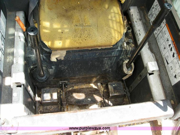 image for item 4288 1990 Bobcat 843B skid steer