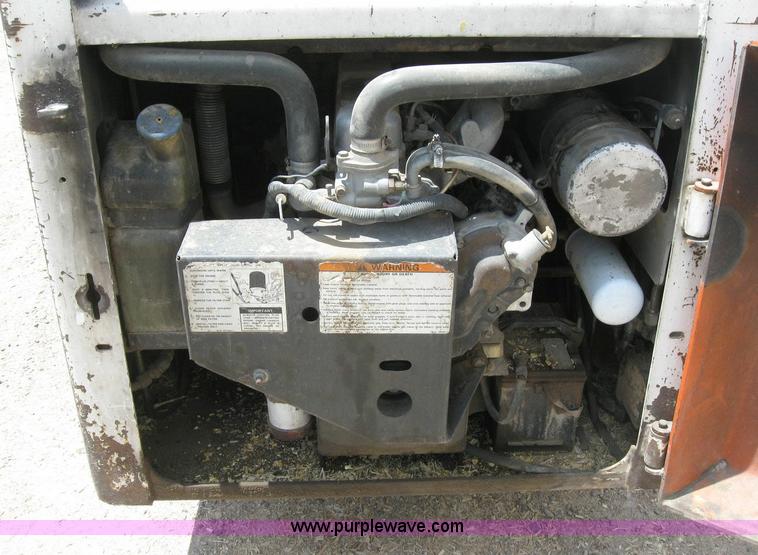 image for item 4288 1990 Bobcat 843B skid steer