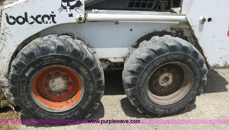 image for item 4288 1990 Bobcat 843B skid steer