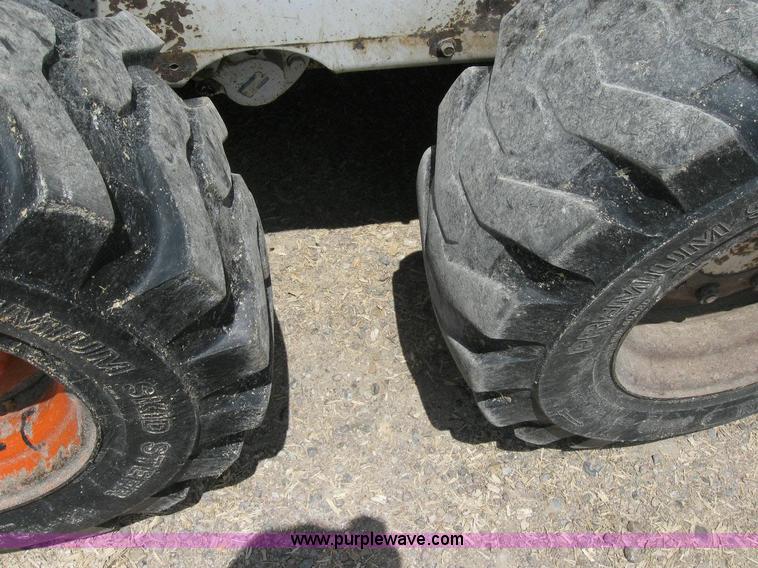 image for item 4288 1990 Bobcat 843B skid steer
