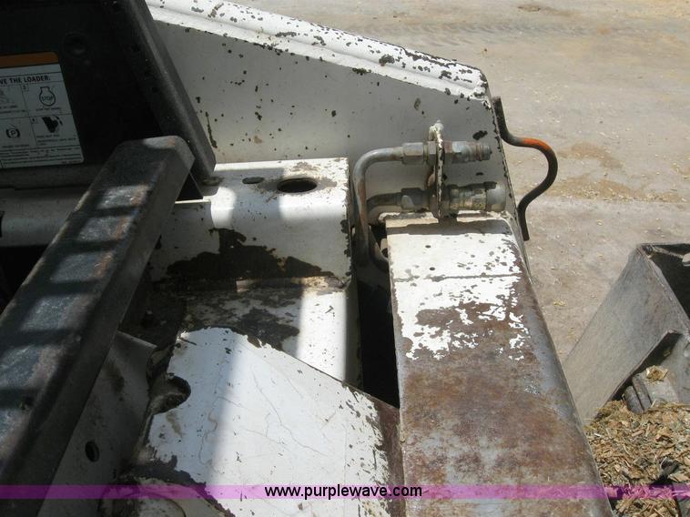 image for item 4288 1990 Bobcat 843B skid steer