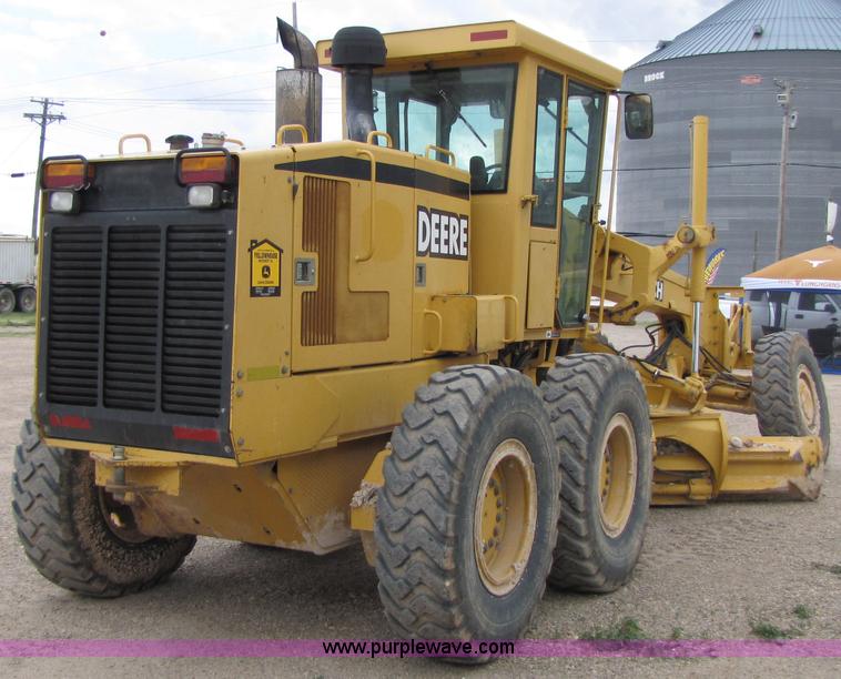1998 John Deere 772CH motor grader in Spearman, TX Item 4810 sold