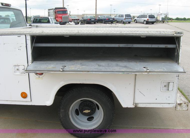 image for item 5032 1995 Chevrolet K3500 four door pickup with utility bed