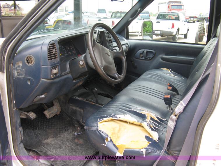 image for item 5032 1995 Chevrolet K3500 four door pickup with utility bed