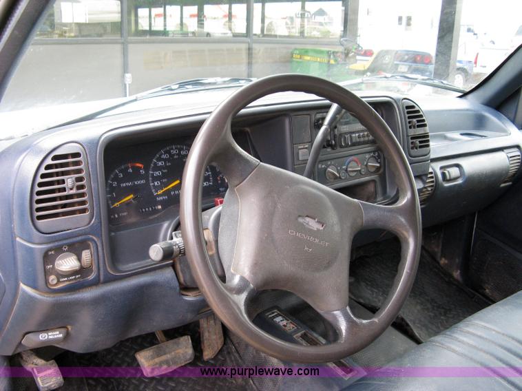 image for item 5032 1995 Chevrolet K3500 four door pickup with utility bed