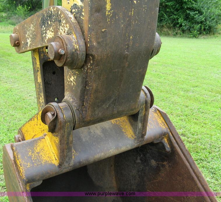 image for item 5033 1979 John Deere 690B excavator