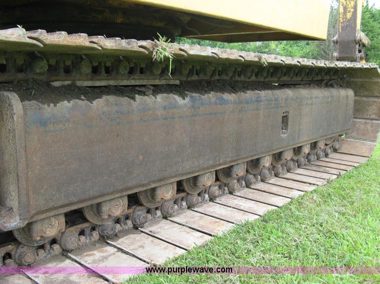 image for item 5033 1979 John Deere 690B excavator