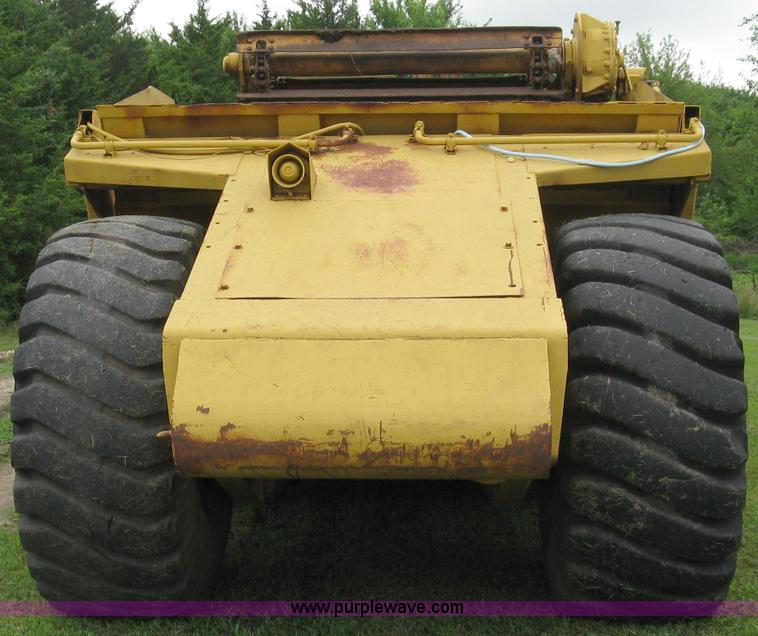 image for item 5034 1979 Fiat-Allis 161 paddle scraper