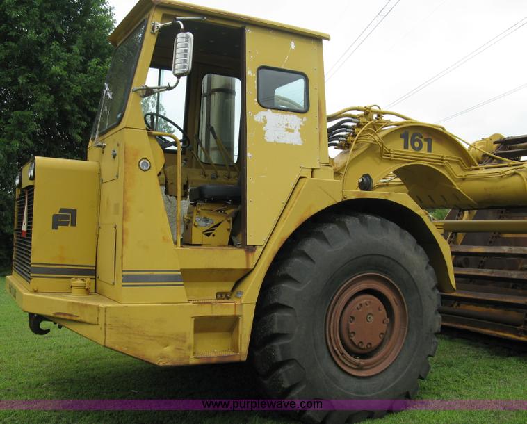 image for item 5034 1979 Fiat-Allis 161 paddle scraper