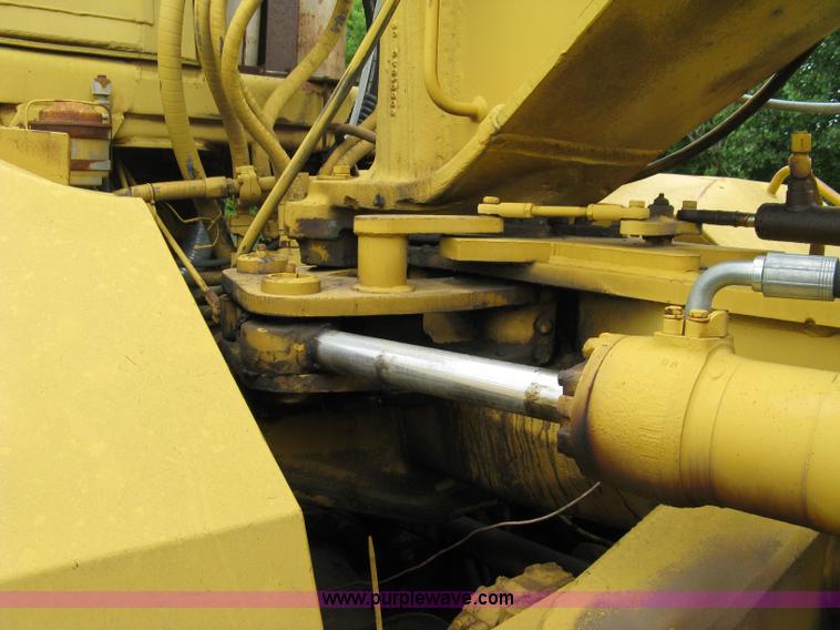 image for item 5034 1979 Fiat-Allis 161 paddle scraper