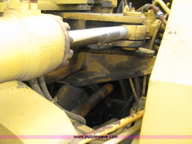 image for item 5034 1979 Fiat-Allis 161 paddle scraper