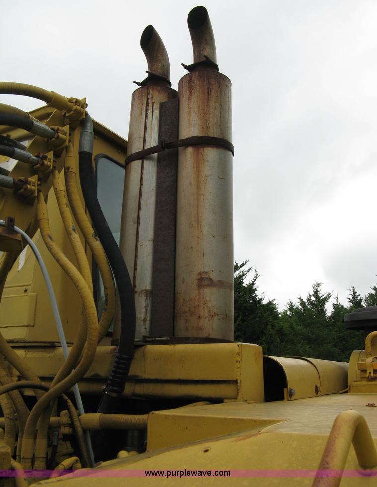 image for item 5034 1979 Fiat-Allis 161 paddle scraper