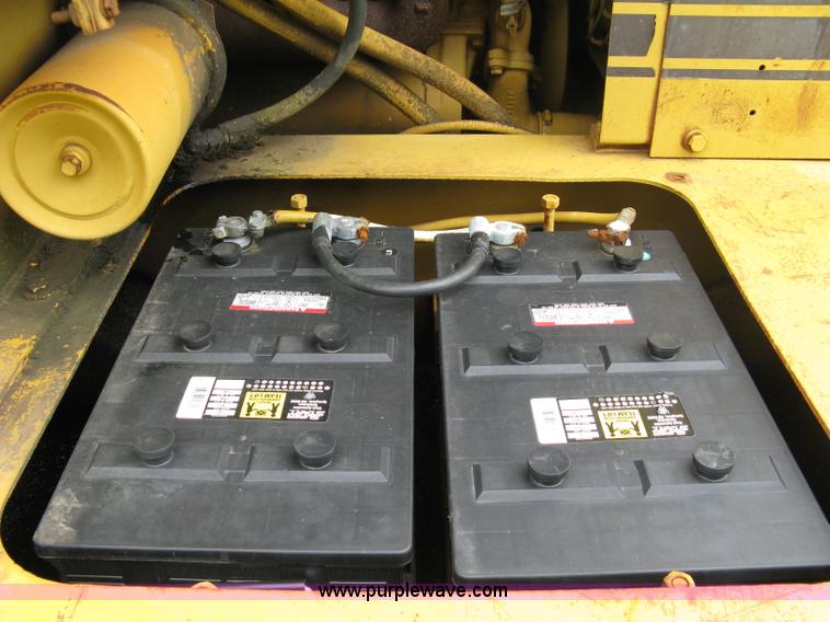 image for item 5034 1979 Fiat-Allis 161 paddle scraper