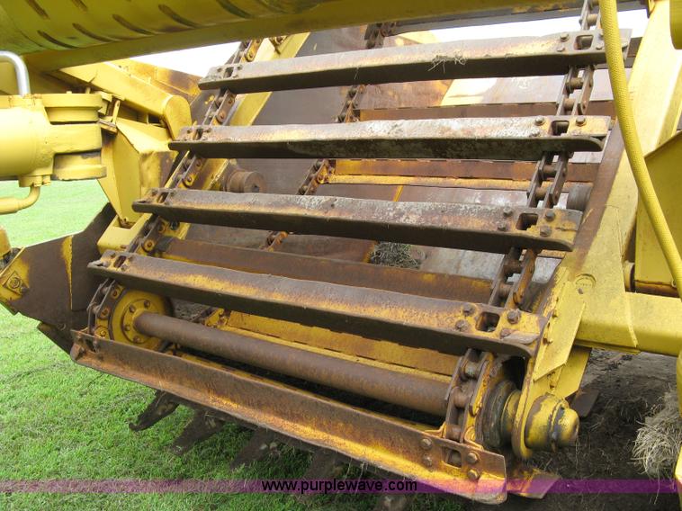 image for item 5034 1979 Fiat-Allis 161 paddle scraper