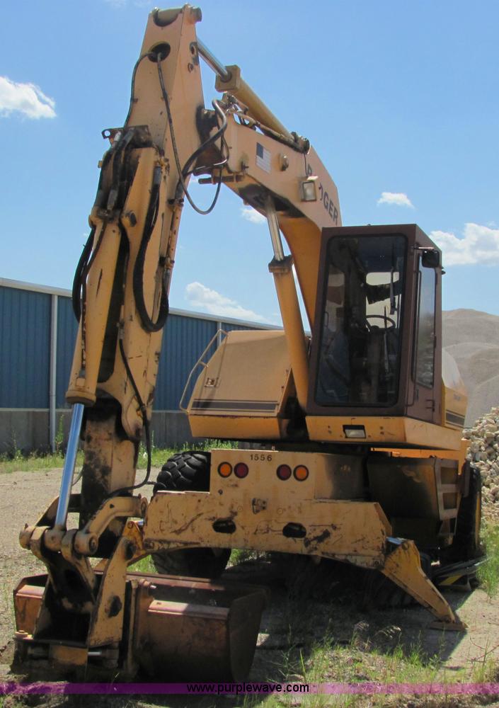 image for item 6667 1995 Badger 1085C excavator