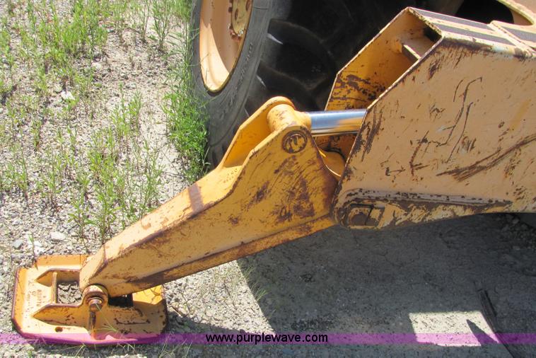 image for item 6667 1995 Badger 1085C excavator