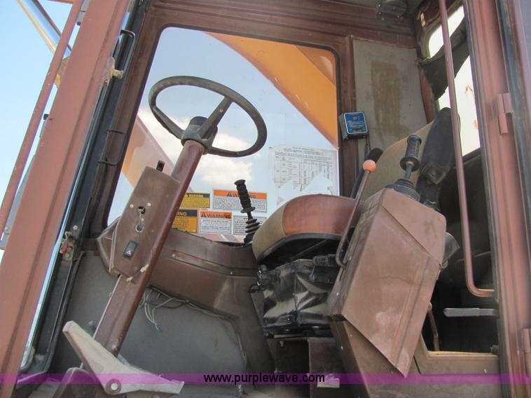 image for item 6667 1995 Badger 1085C excavator