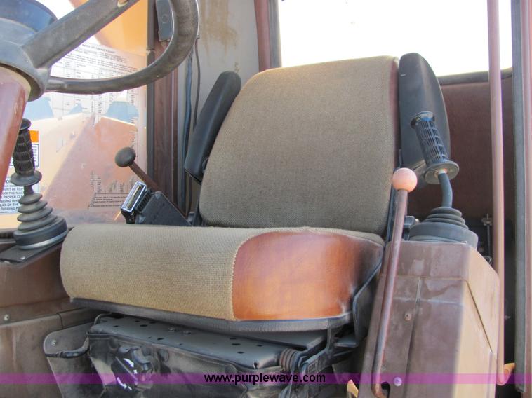 image for item 6667 1995 Badger 1085C excavator