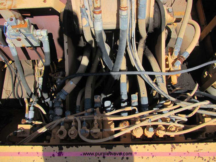 image for item 6667 1995 Badger 1085C excavator