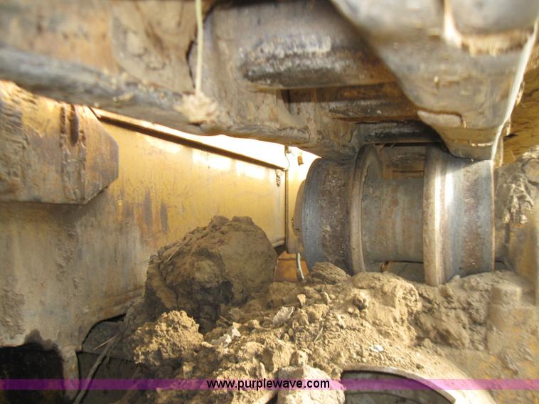 image for item 7211 1971 Caterpillar D8H dozer