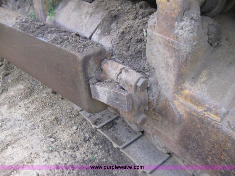 image for item 7211 1971 Caterpillar D8H dozer