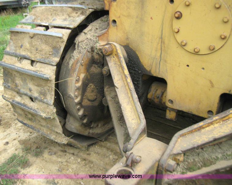 image for item 7211 1971 Caterpillar D8H dozer