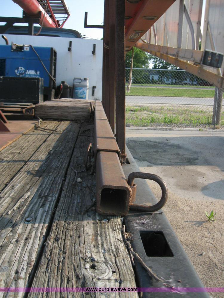 image for item 7235 1989 GMC Topkick C7D042 ladder truck