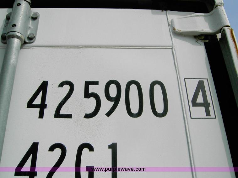 image for item 1009 40' standard cargo worthy international shipping container