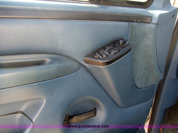 image for item 2093 1997 Ford F250 pickup truck with Shoreline Animobile animal transport boxes