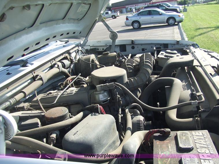 image for item 2093 1997 Ford F250 pickup truck with Shoreline Animobile animal transport boxes