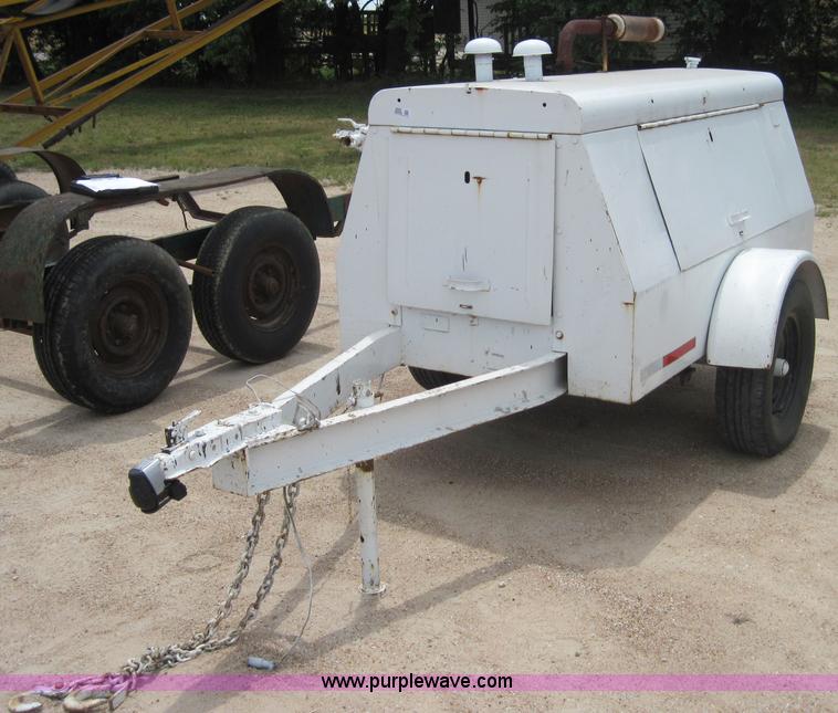 image for item 3008 Mobile air compressor