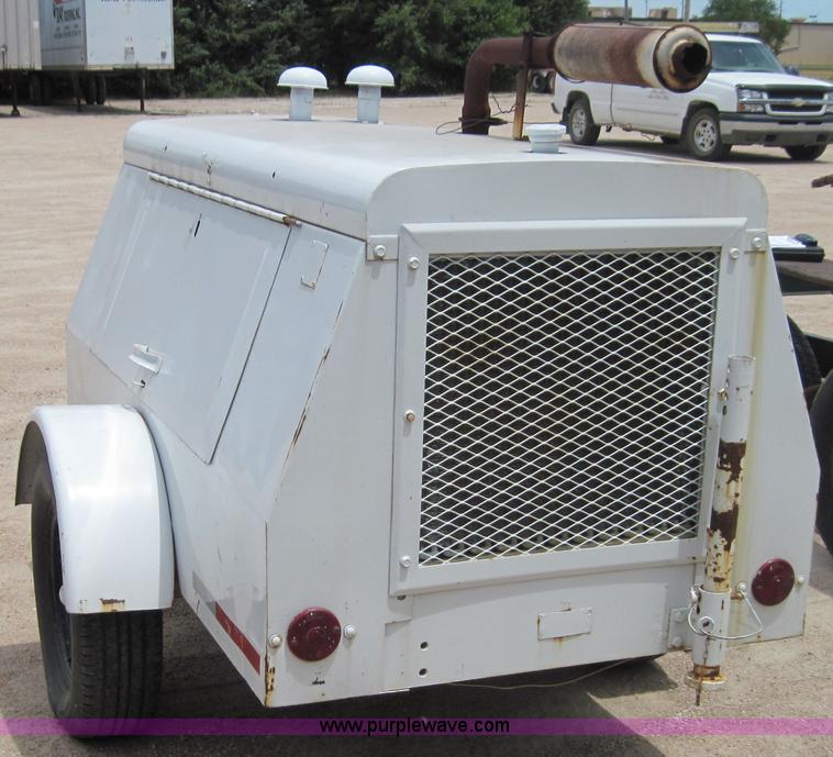 image for item 3008 Mobile air compressor