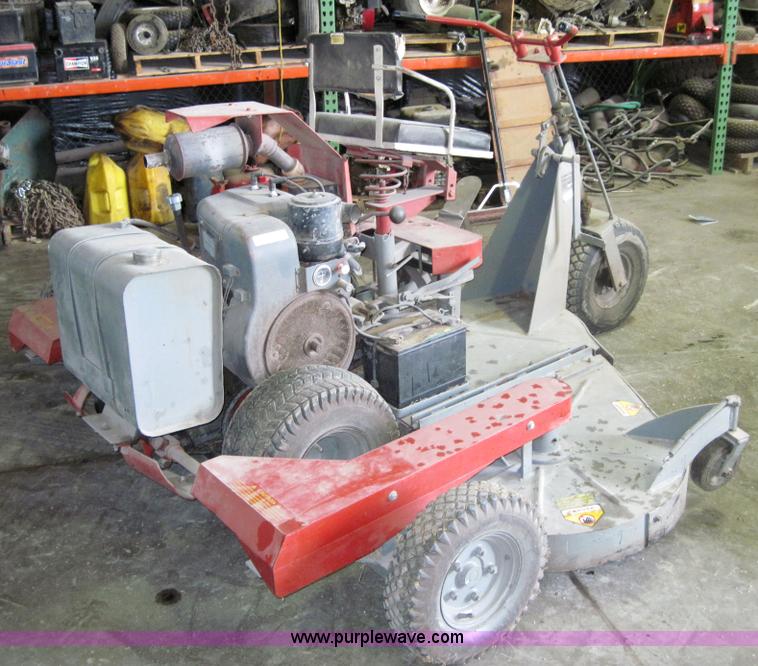 image for item 3010 Heckendorn 84" cut riding mower