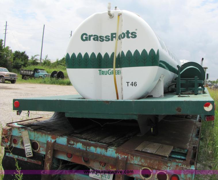 image for item 3507 Dual tank chemical mixer tank on truck bed