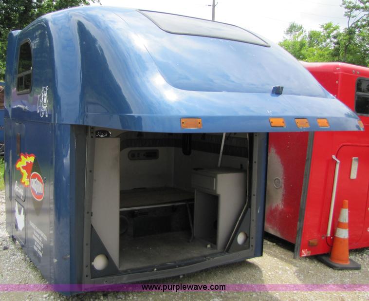 image for item 3508 Mack semi stand up sleeper cab