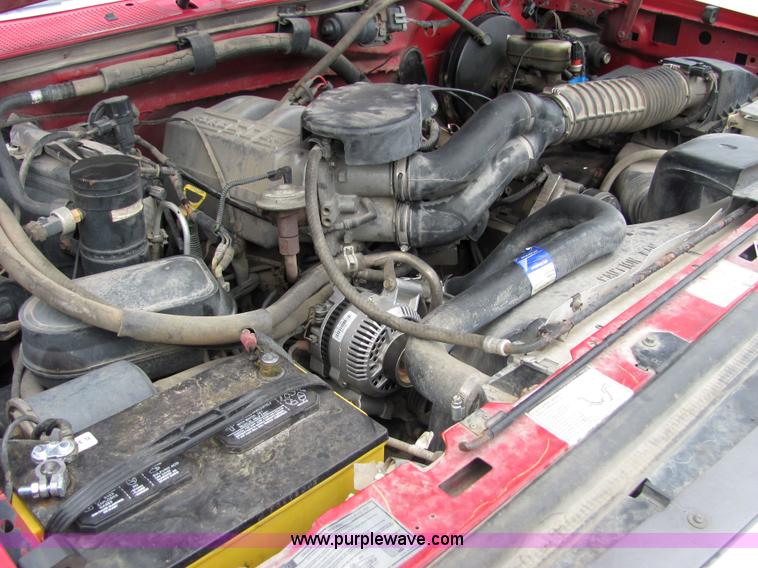 image for item 4642 1996 Ford F150 XLT pickup truck