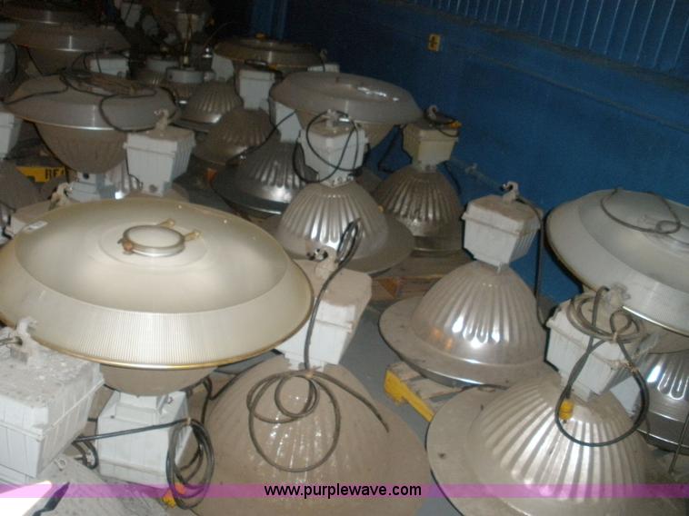 image for item 6250 Assorted metal halide lights
