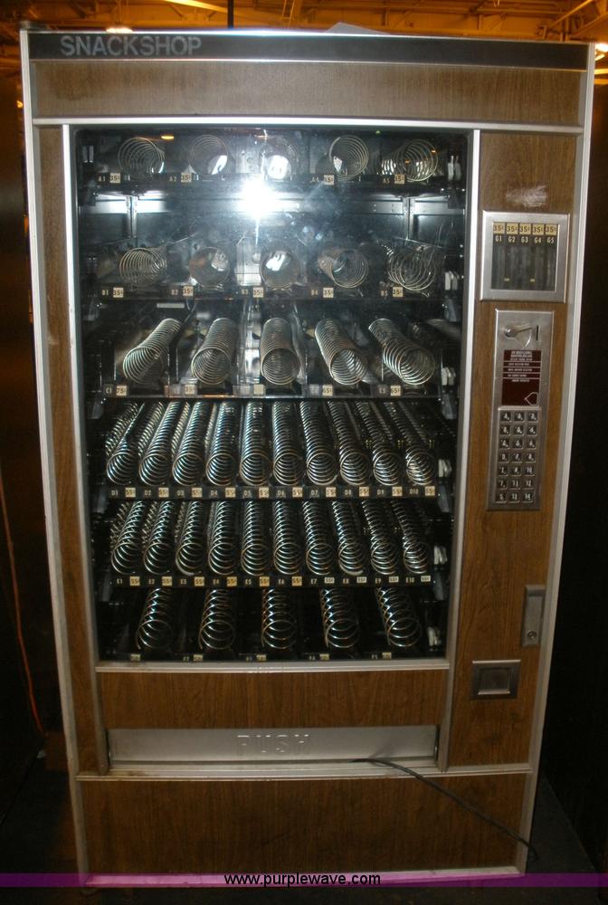 image for item 6264 Two vending machines