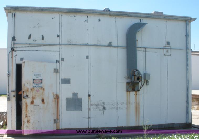 image for item 6266 17' x 20' steel containment building