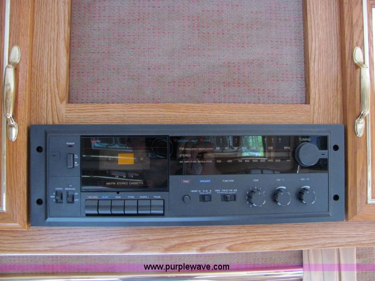 image for item 6510 1994 Nomad 21' fifth wheel travel trailer