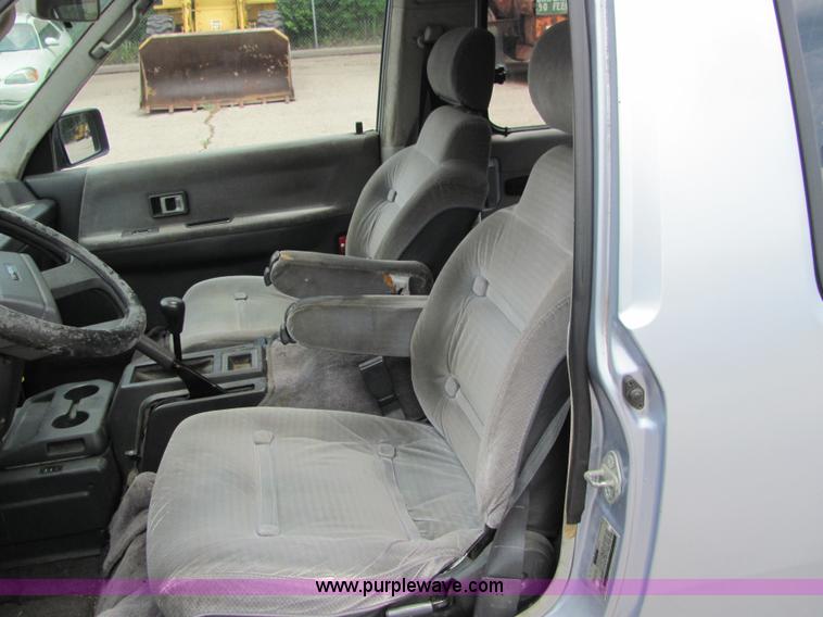 image for item 6511 1988 Toyota Van Wagon LE