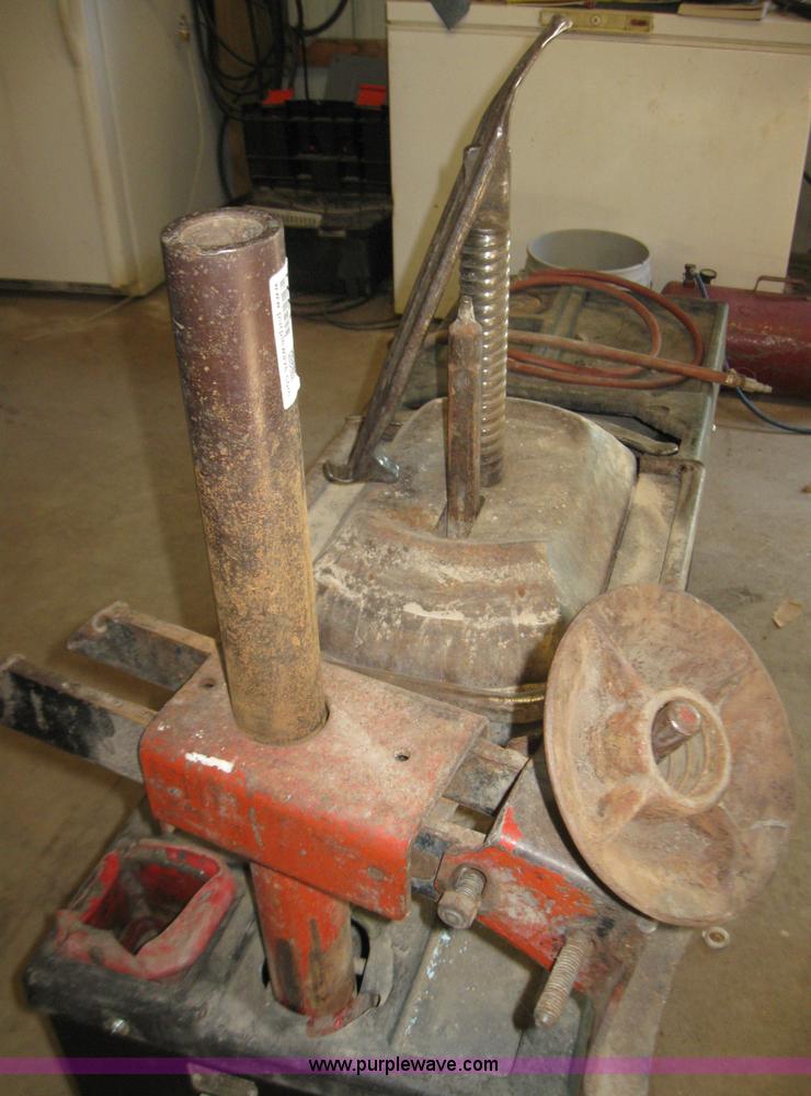 image for item 7221 Coats 40-40SA center post tire machine