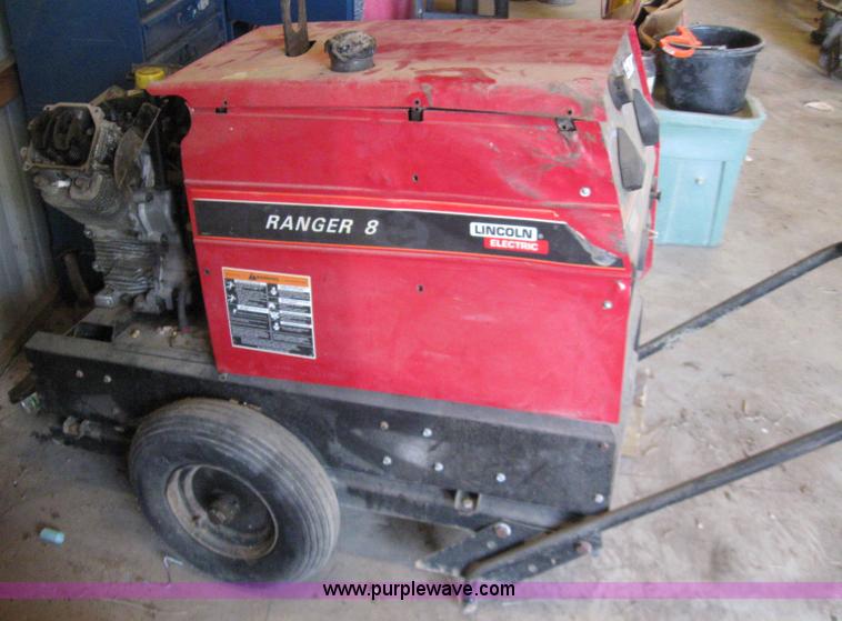 image for item 7222 Lincoln Ranger 8 welder