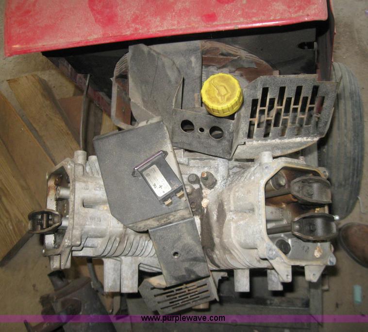 image for item 7222 Lincoln Ranger 8 welder