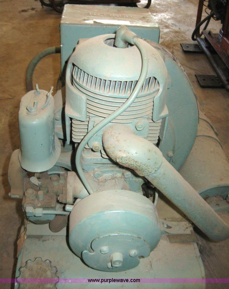 image for item 7223 Homelite generator