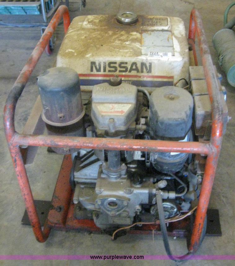 image for item 7224 Nissan generator