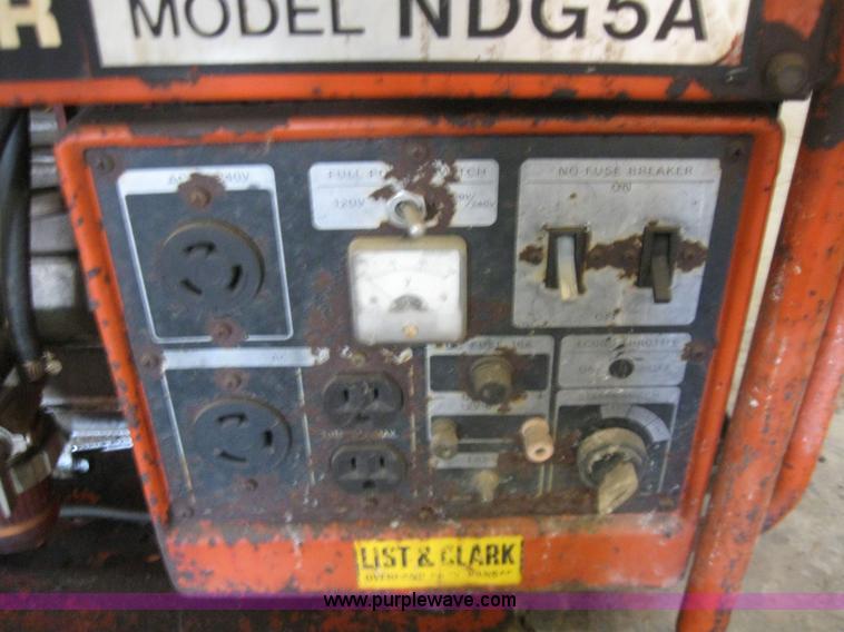 image for item 7225 Nissan generator