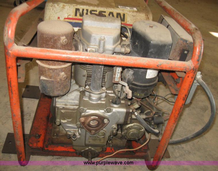 image for item 7225 Nissan generator