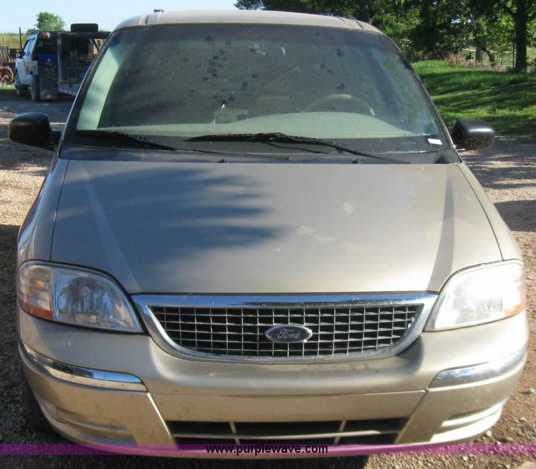 image for item 7228 2001 Ford Winstar SE mini van